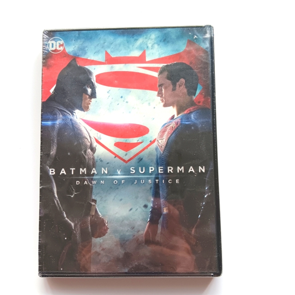 NEW Batman v Superman Dawn of Justice Movie DVD PG-13 Special Features